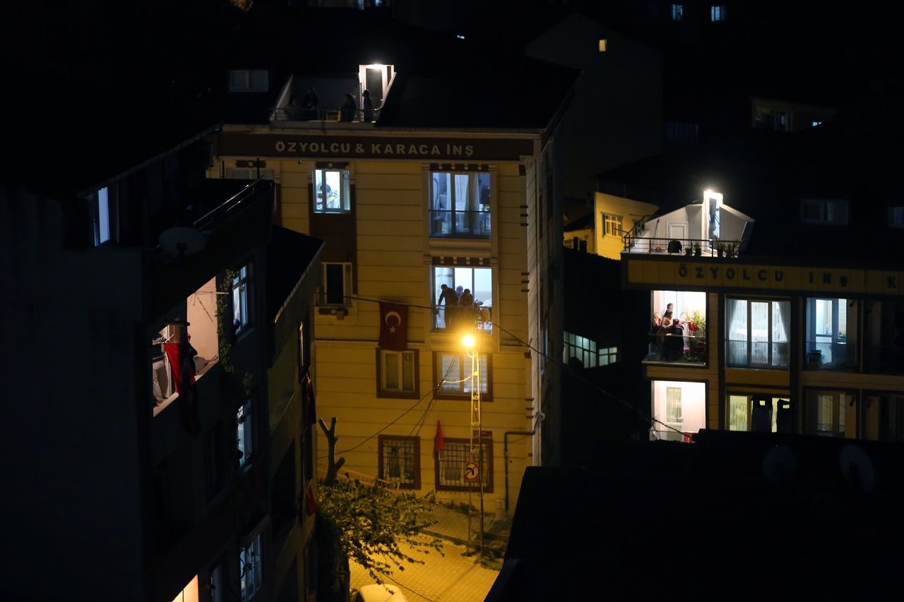 Türkiye tek yürek! Hep bir ağızdan İstiklal Marşı! 19