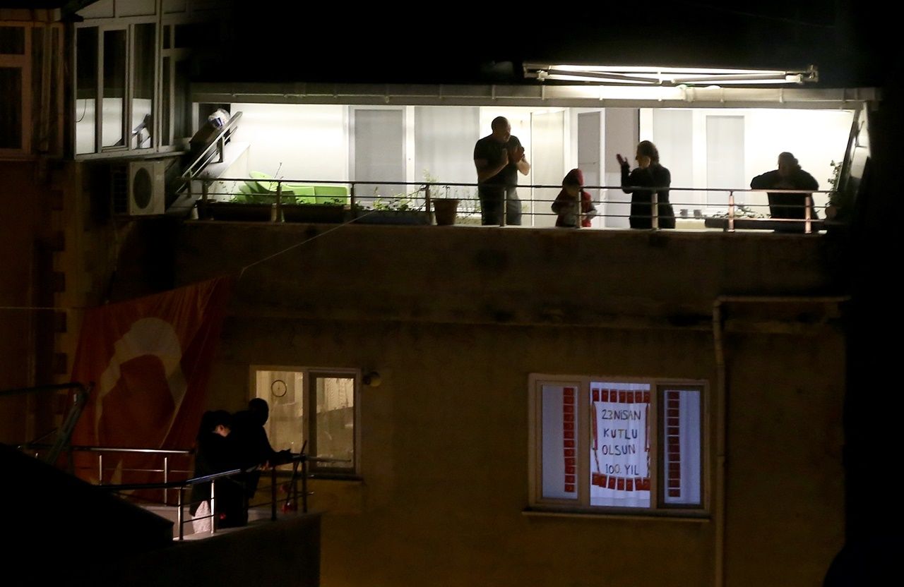 Türkiye tek yürek! Hep bir ağızdan İstiklal Marşı! 22