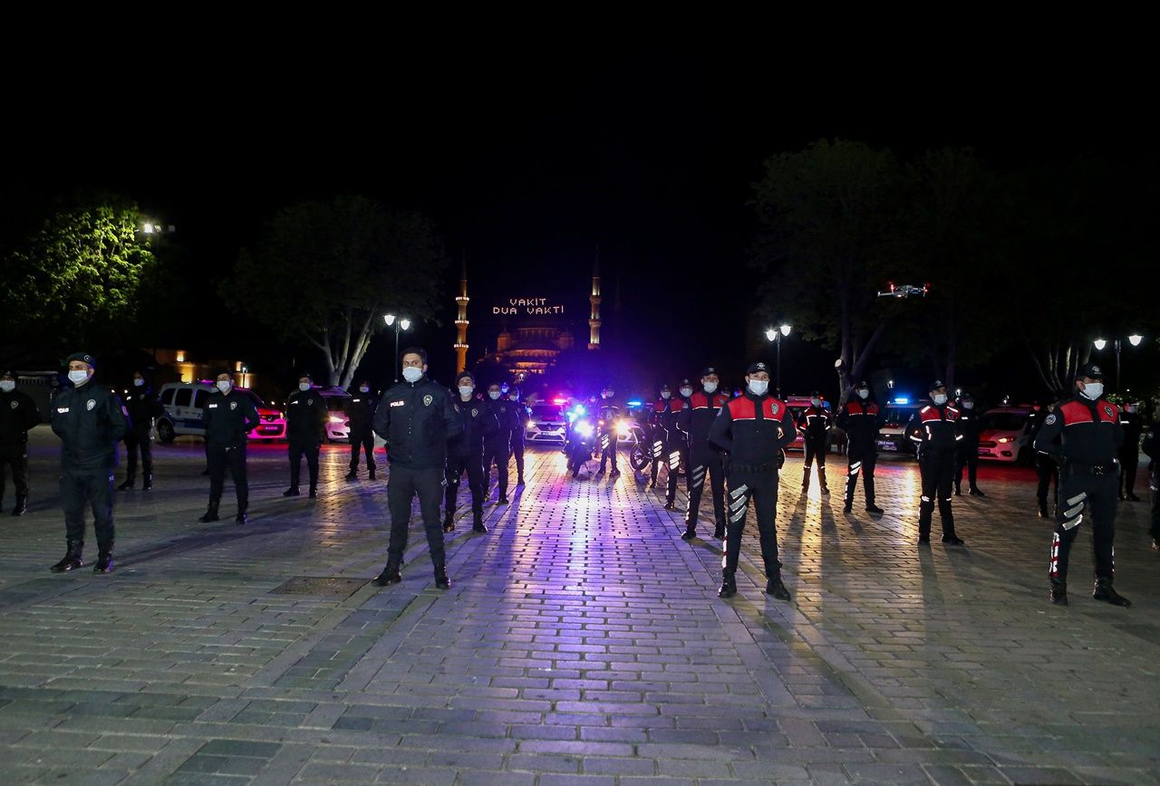 Türkiye tek yürek! Hep bir ağızdan İstiklal Marşı! 26