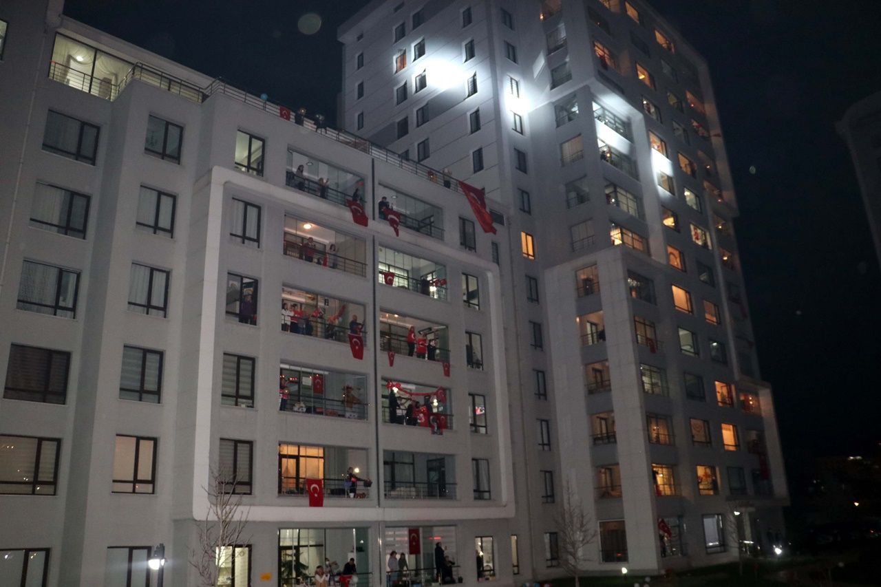 Türkiye tek yürek! Hep bir ağızdan İstiklal Marşı! 39