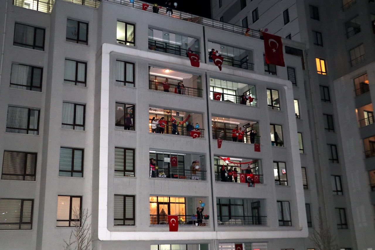 Türkiye tek yürek! Hep bir ağızdan İstiklal Marşı! 44