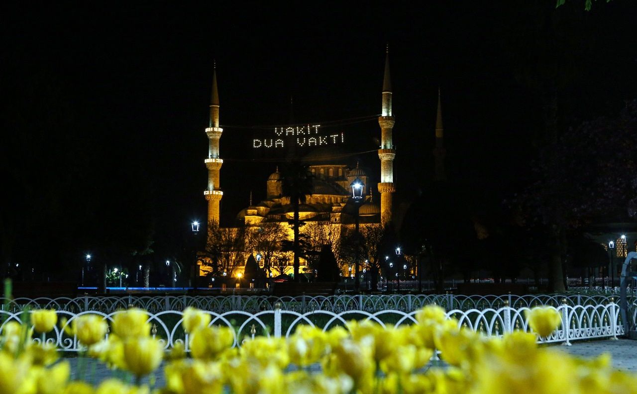 Ramazanda binlerce kişiyi ağırlayan meydanlar boş kaldı... 10