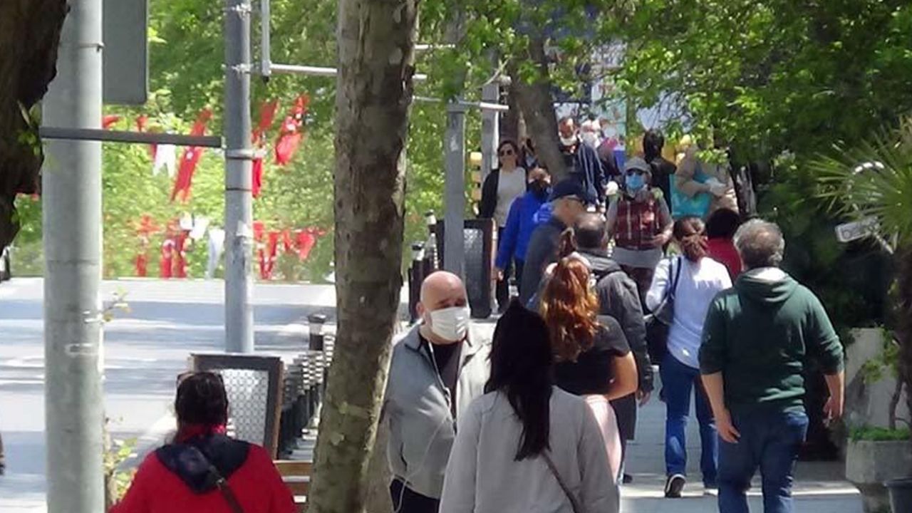 Son dakika... Bağdat Caddesi sokağa çıkma yasağının sonlanmasıyla doldu taştı 3