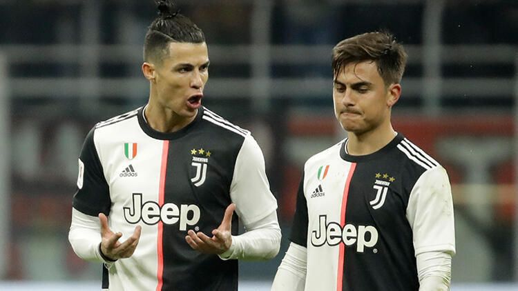 Juventus'ta Ronaldo depremi! Telefonla bildirdi 6