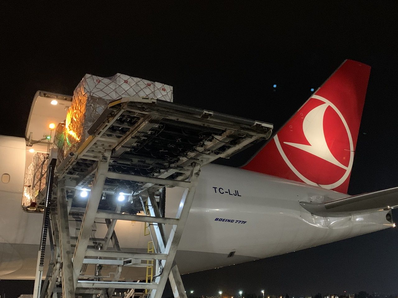 Filistin'e gönderilen yardım Tel Aviv'e ulaştı... 3