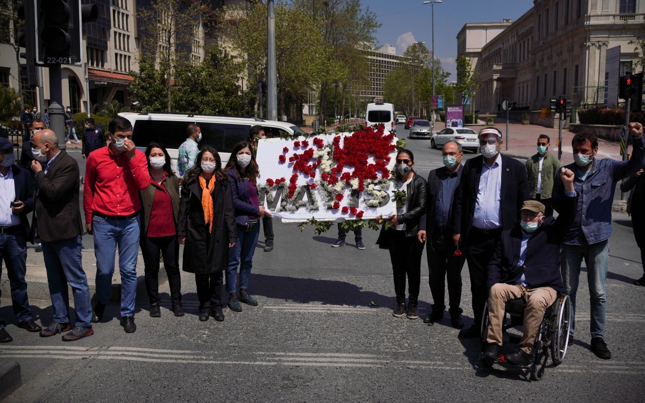 HDP, CHP ve TİP'ten ortak yürüyüş! Sosyal mesafeden eser yok 5