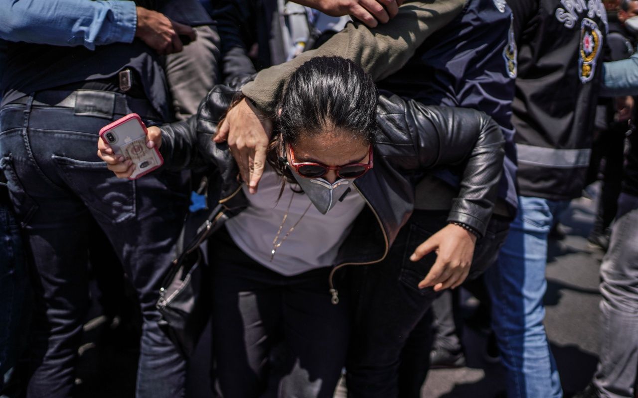 HDP, CHP ve TİP'ten ortak yürüyüş! Sosyal mesafeden eser yok 4