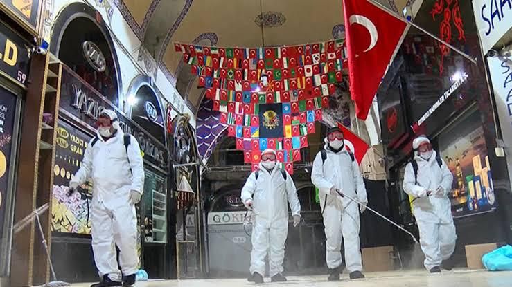 Kapalıçarşı adeta kan ağlıyor! 40 esnaf koronavirüsten yaşamını yitirdi 9