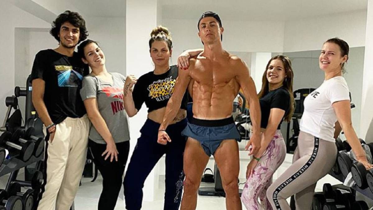 Ronaldo adada mahsur kaldı! 9