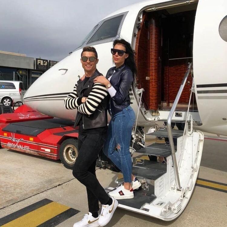 Ronaldo karantina süresini doldurdu, İtalya'ya uçtu! 1