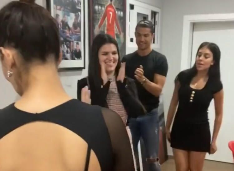 Ronaldo karantina süresini doldurdu, İtalya'ya uçtu! 6