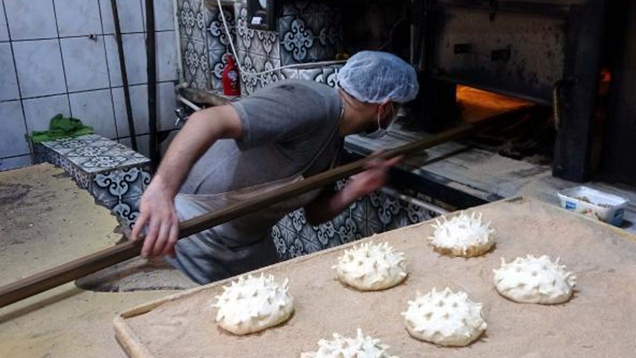 Koronavirüsü şeklinde ekmek üretti 8