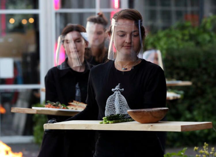 Amsterdam'da kabin restoran açıldı 12