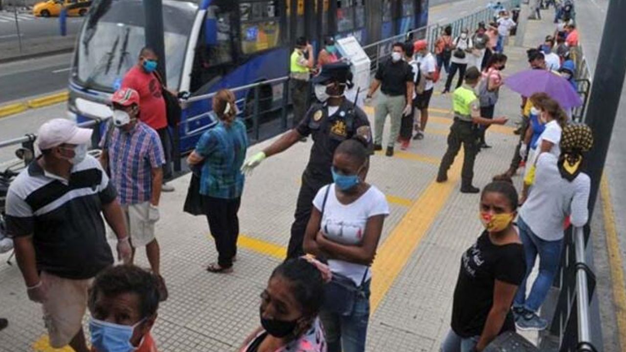 Son dakika... Ekvador'da halk kayıp cenazelerini arıyor! Morglar dolu olduğu için... 5