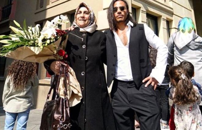 Seranay'ın annesini gören inanamadı! Ablası gibi... 14