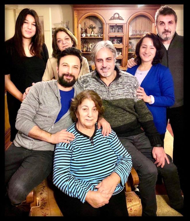 Seranay'ın annesini gören inanamadı! Ablası gibi... 5