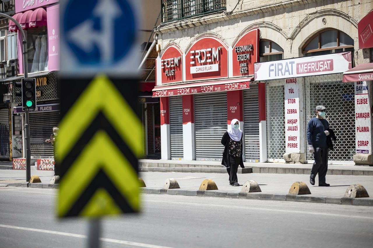 Sahil şeridi ve meydanlar onlara kaldı... 10