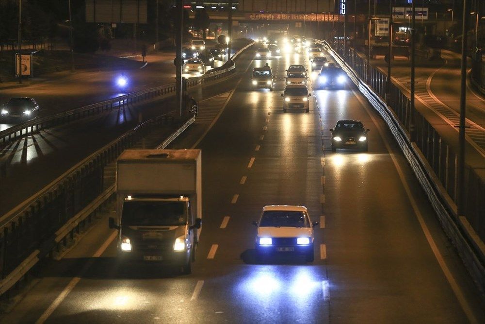 Yasağın ardından gece vakti İstiklal'e akın ettiler! 13