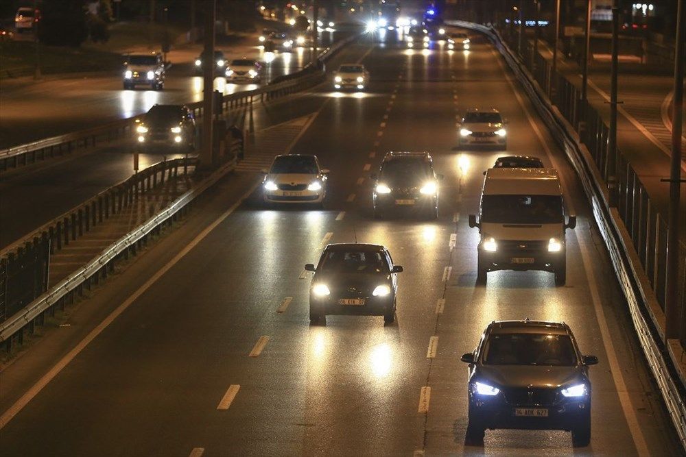 Yasağın ardından gece vakti İstiklal'e akın ettiler! 3