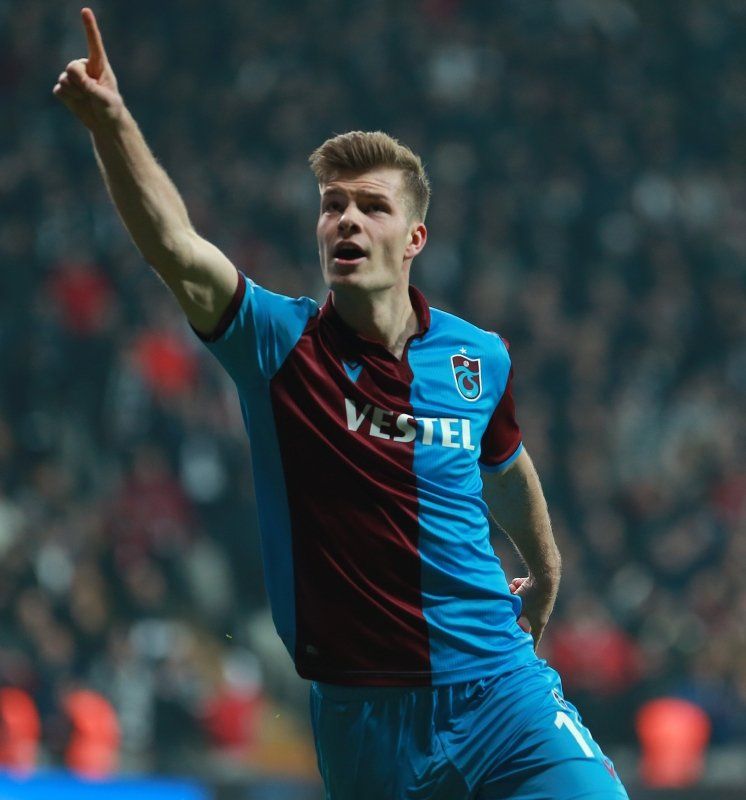 Sörloth ilk 10'a girdi! Ronaldo ve Messi... 9