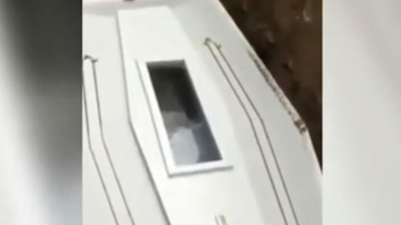Son dakika... Cenazede inanılmaz görüntü! Ceset hareket etti 1