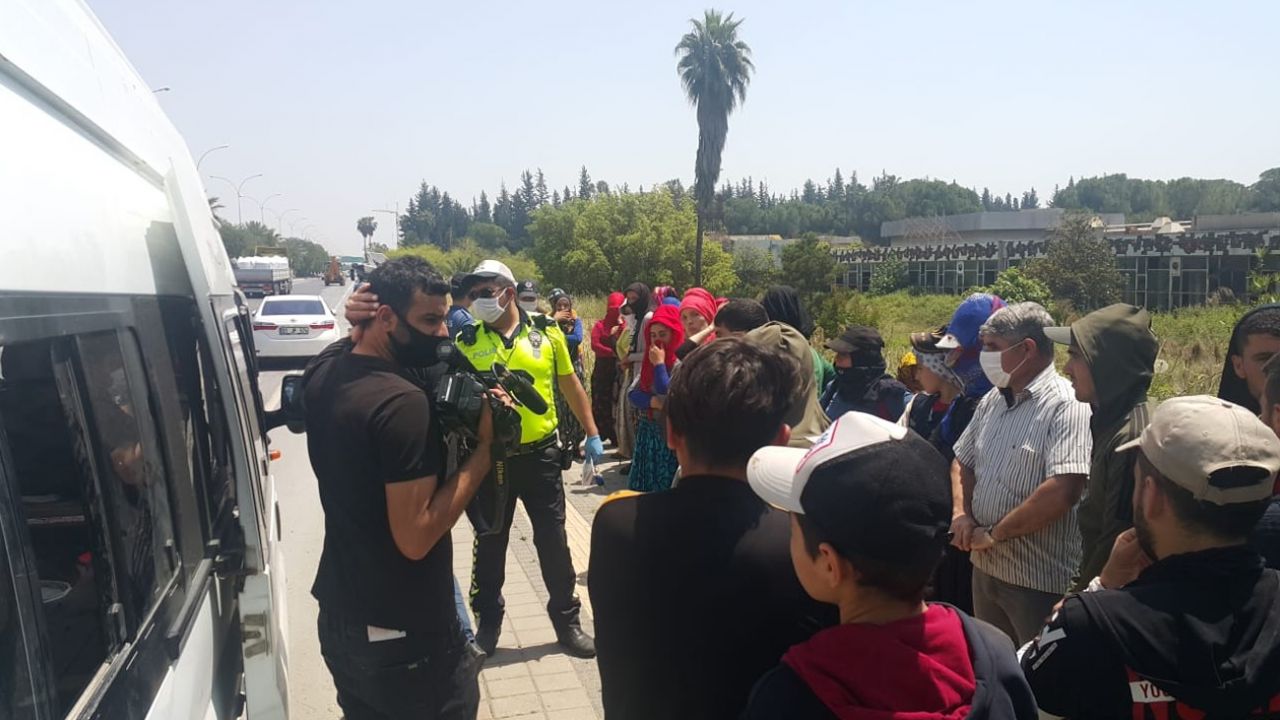 Son dakika... Adana'da polisi şaşkına çeviren olay! 14 kişilik araçtan 35 kişi çıktı 2