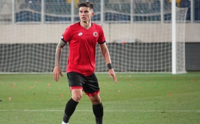 Fenerbahçe'nin transfer listesi ortaya çıktı! İşte o isimler 4
