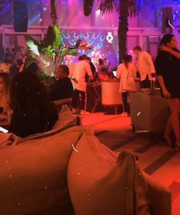 Şoke eden görüntüler! Gece kulüpleri doldu taştı 6