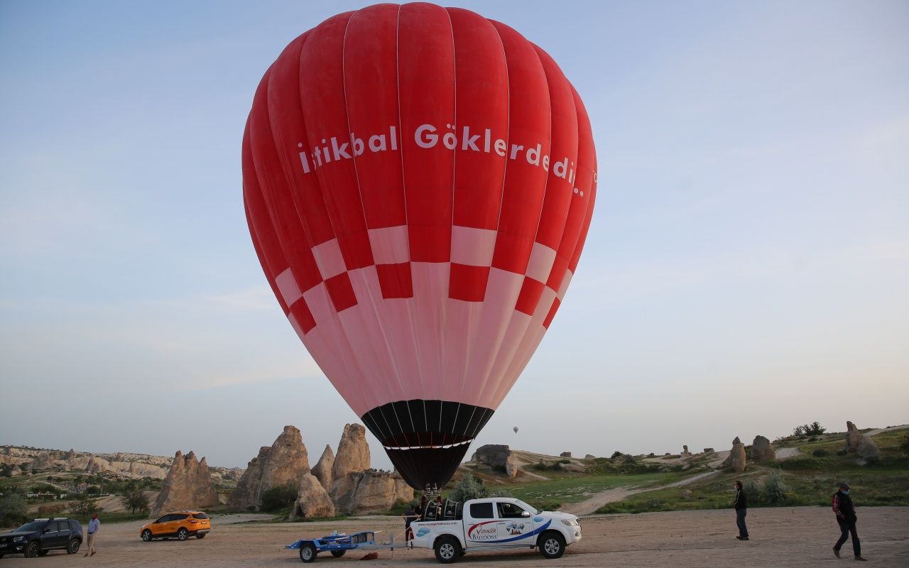 Türkiye’nin 'yerli ve milli' ilk sıcak hava balonu Atatürk ve Türk bayrağı ile havalandı 13