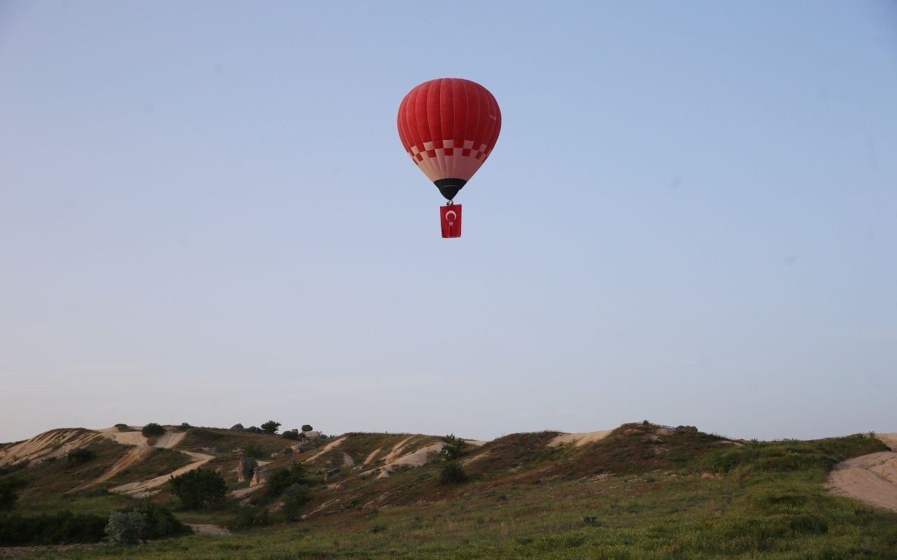Türkiye’nin 'yerli ve milli' ilk sıcak hava balonu Atatürk ve Türk bayrağı ile havalandı 5