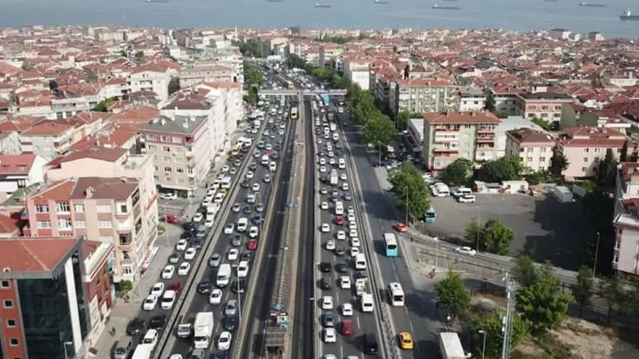 Son dakika... İstanbul'da son 2 ayın en yoğun trafiği 2