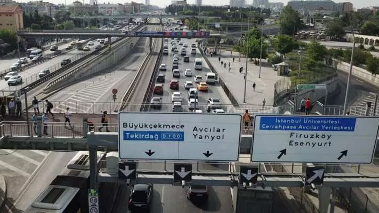 Son dakika... İstanbul'da son 2 ayın en yoğun trafiği 6