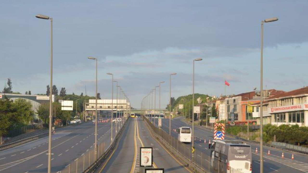 Son dakika... 4 günlük kısıtlamanın ilk gününde İstanbul boş kaldı 7