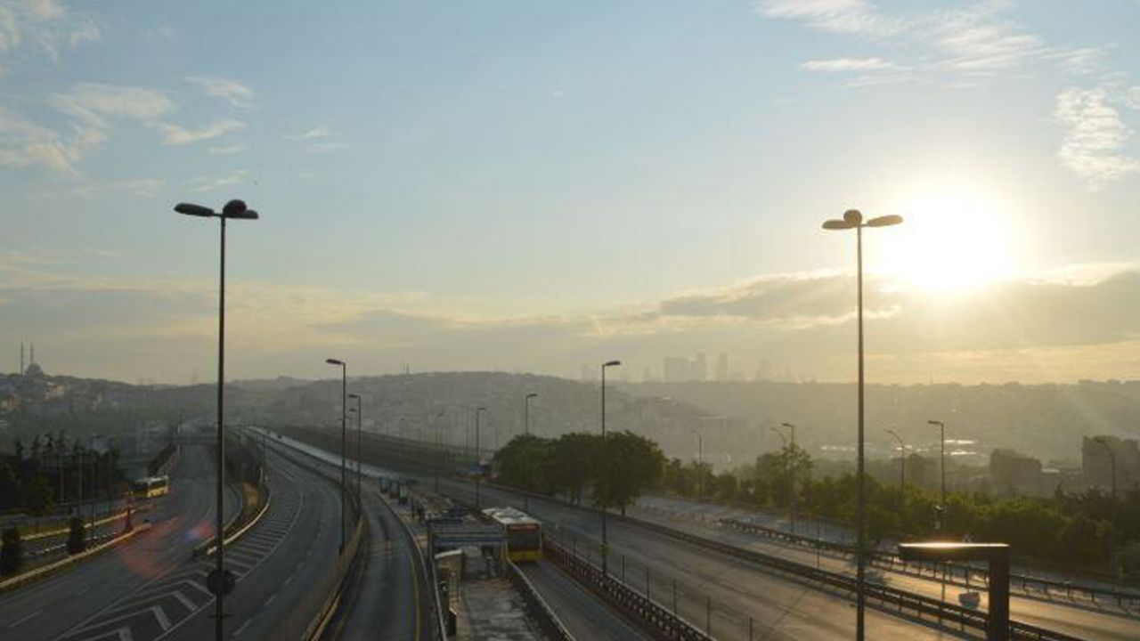 Son dakika... 4 günlük kısıtlamanın ilk gününde İstanbul boş kaldı 8