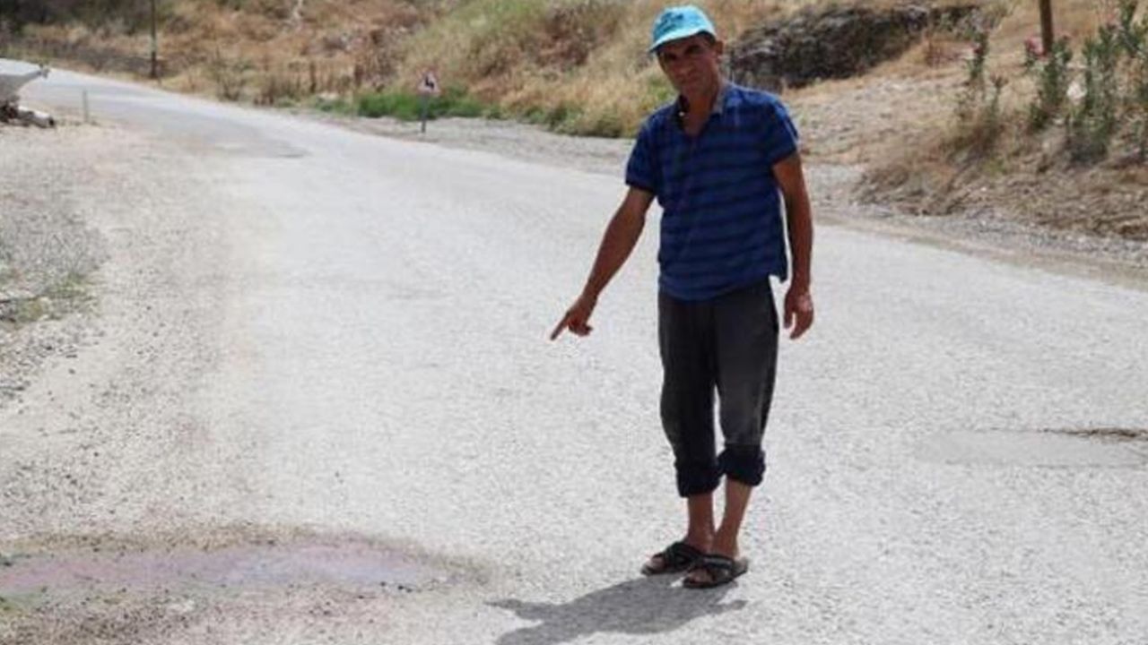 Son dakika... Karayolunun altından geçen sıcak su kaynağı asfaltı deldi 12