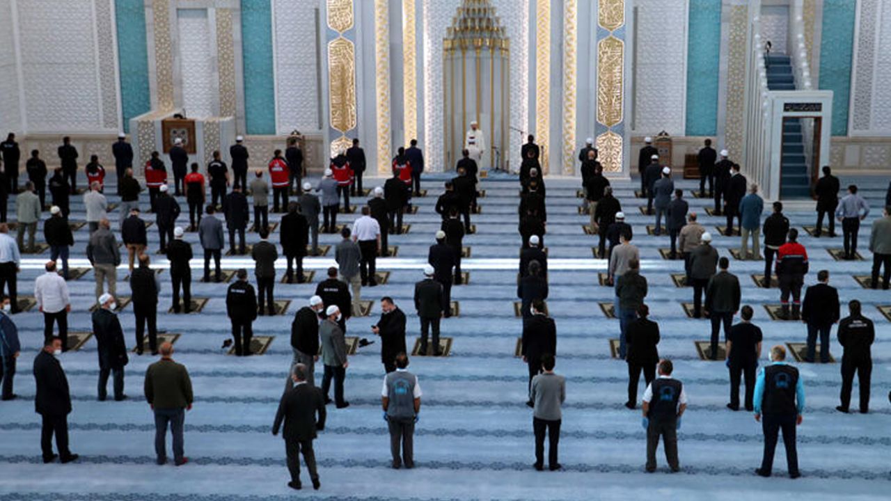 Son dakika... Bayram sabahında tarihi görüntüler 2