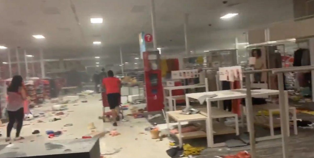ABD'de işler çığrından çıktı! Polis müdahalede edemiyor... 9