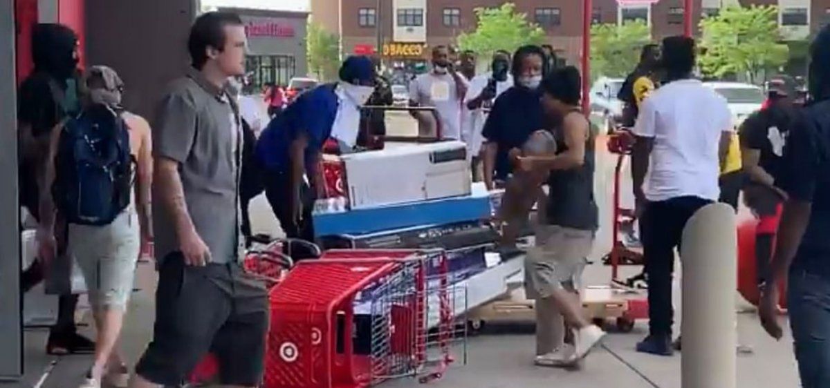 ABD'de işler çığrından çıktı! Polis müdahalede edemiyor... 6