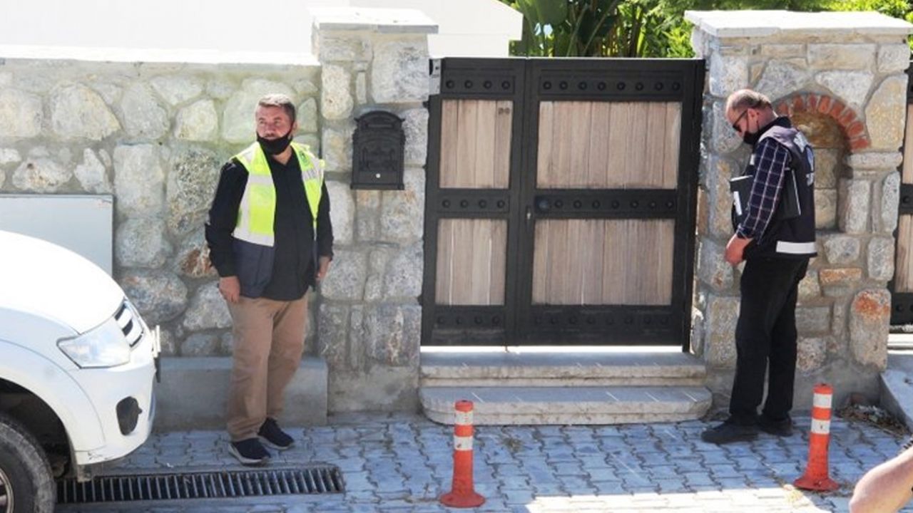 Son dakika... Yılmaz Özdil'in villasında yıkım başladı! İşte ilk kareler 5