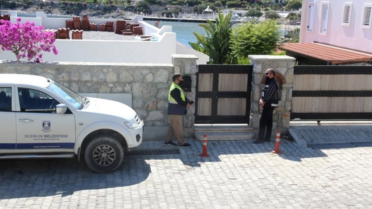 Son dakika... Yılmaz Özdil'in villasında yıkım başladı! İşte ilk kareler 6