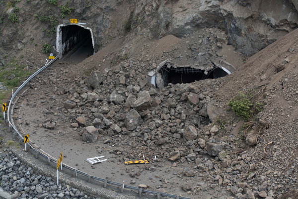 Deprem sırasında yıllardır efsane olan görüntü kanıtlandı! Gökyüzü o an.... 16
