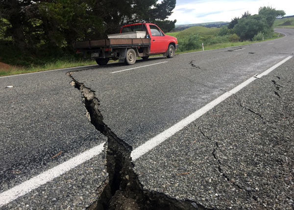 Deprem sırasında yıllardır efsane olan görüntü kanıtlandı! Gökyüzü o an.... 19