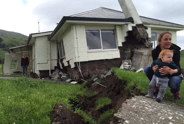 Deprem sırasında yıllardır efsane olan görüntü kanıtlandı! Gökyüzü o an.... 37