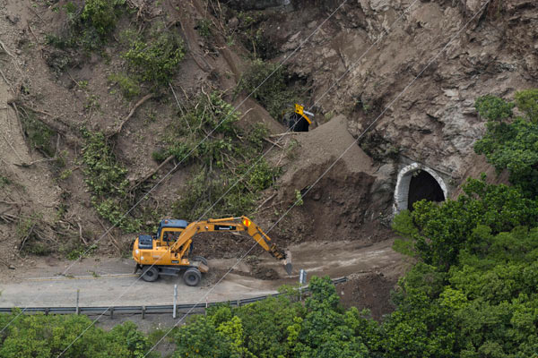 Deprem sırasında yıllardır efsane olan görüntü kanıtlandı! Gökyüzü o an.... 13