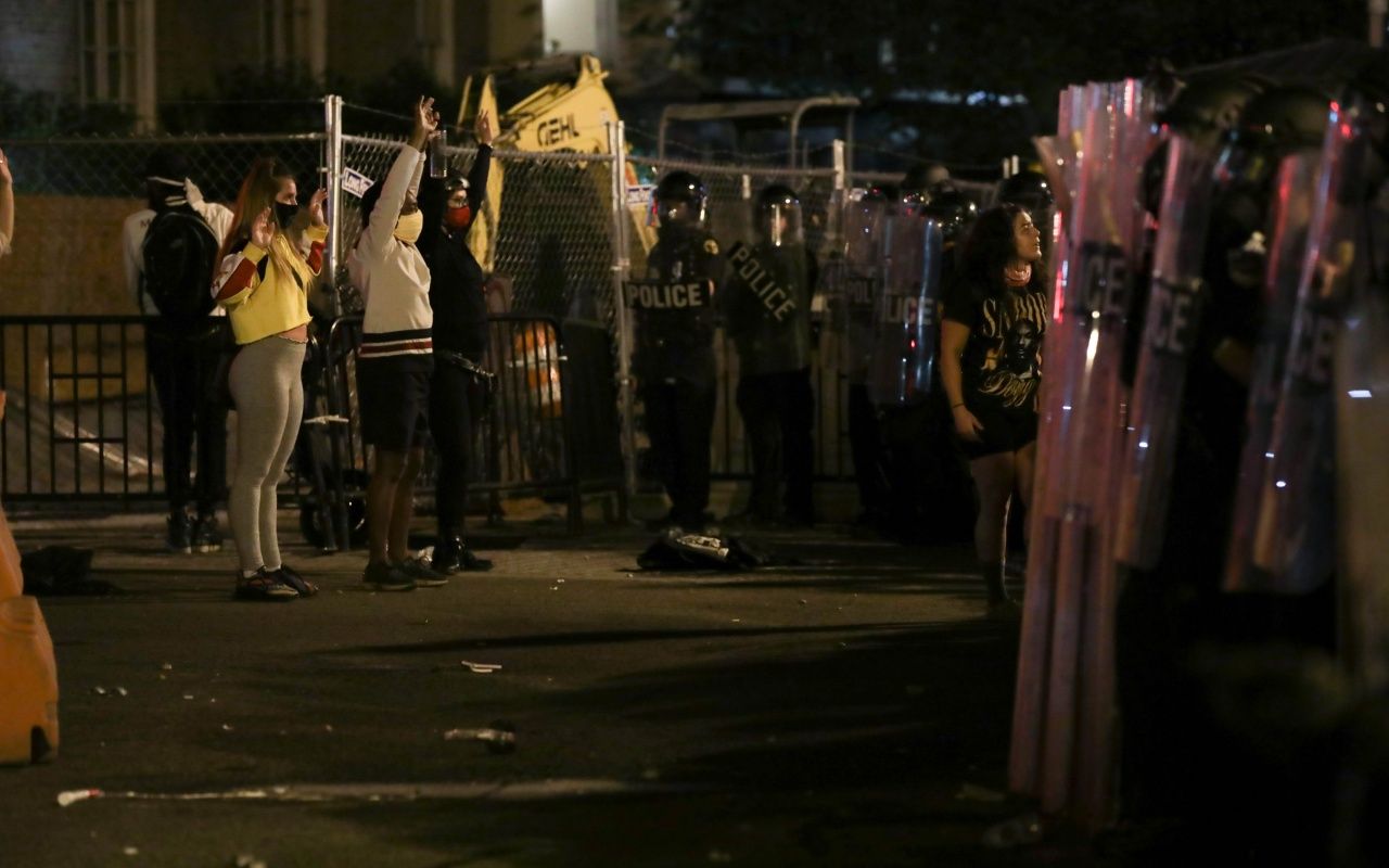 'Trump sığınağa götürüldü' iddiası 22