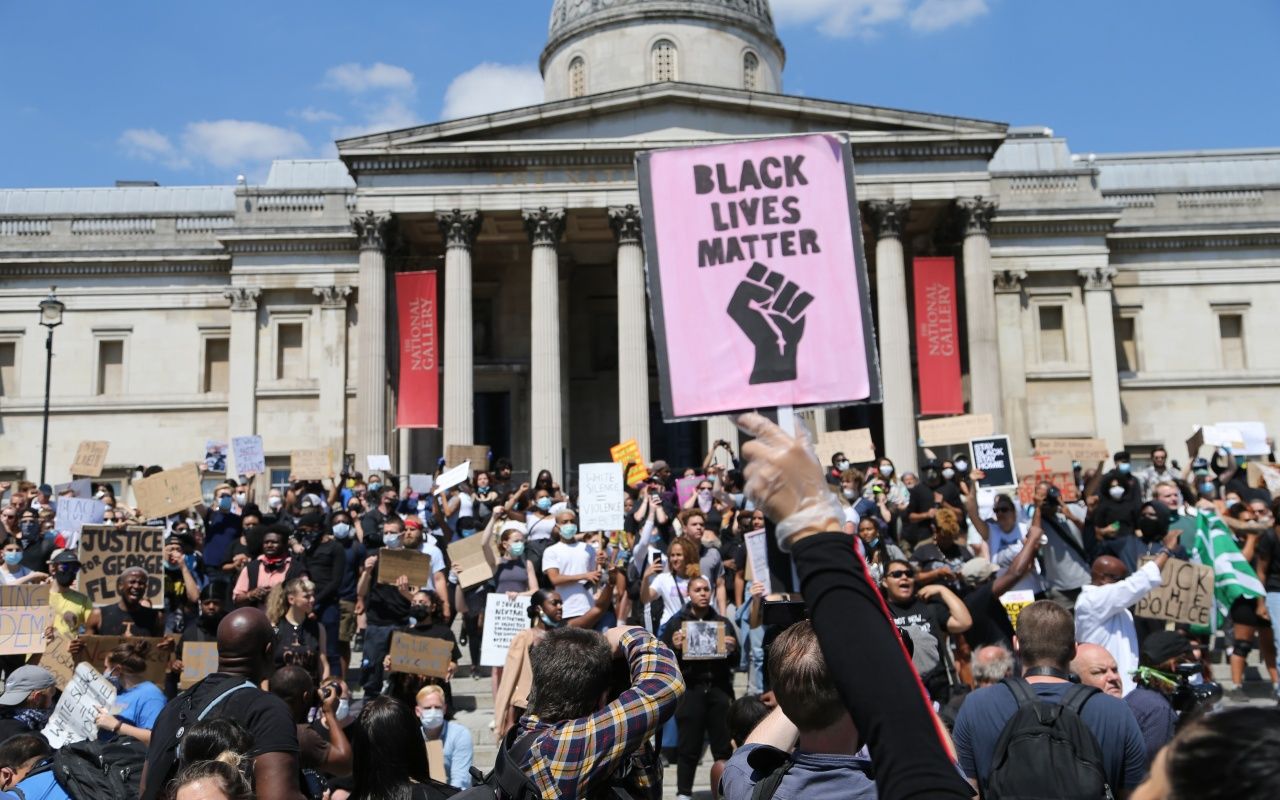 Londra'da binler ayaklandı 24