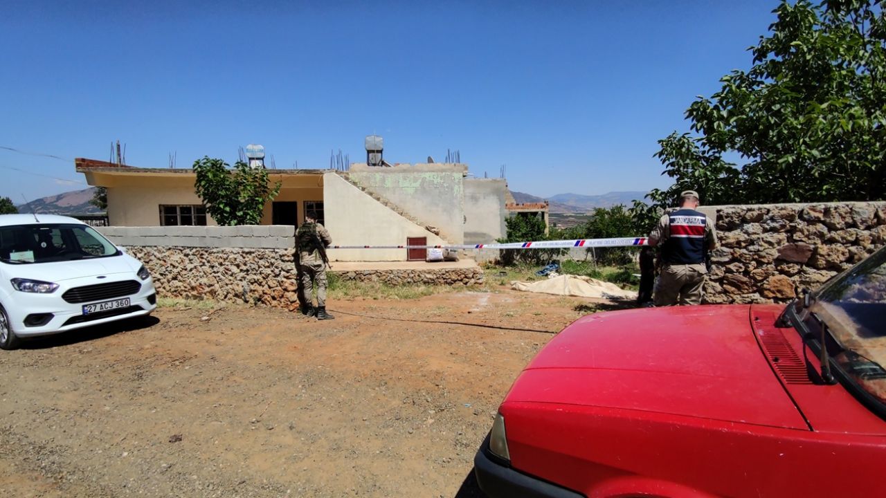 Geçmiş bayram kutlamasına gitti, 12 ev karantinaya alındı! Diyarbakır ve Gaziantep'te korona alarmı 5
