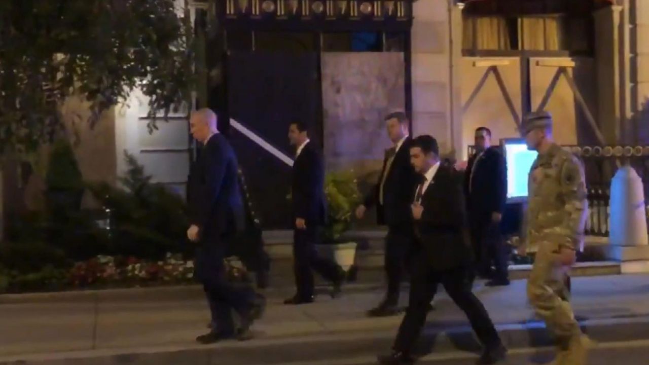 Son dakika... ABD’de olaylar dinmiyor... Genelkurmay Başkanı sokağa indi! 4