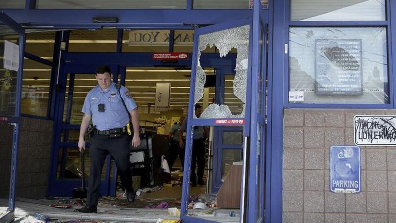 Son dakika... Yağmacılar emekli polisi öldürdü, dehşet anları Facebook'tan canlı yayınlandı! 1