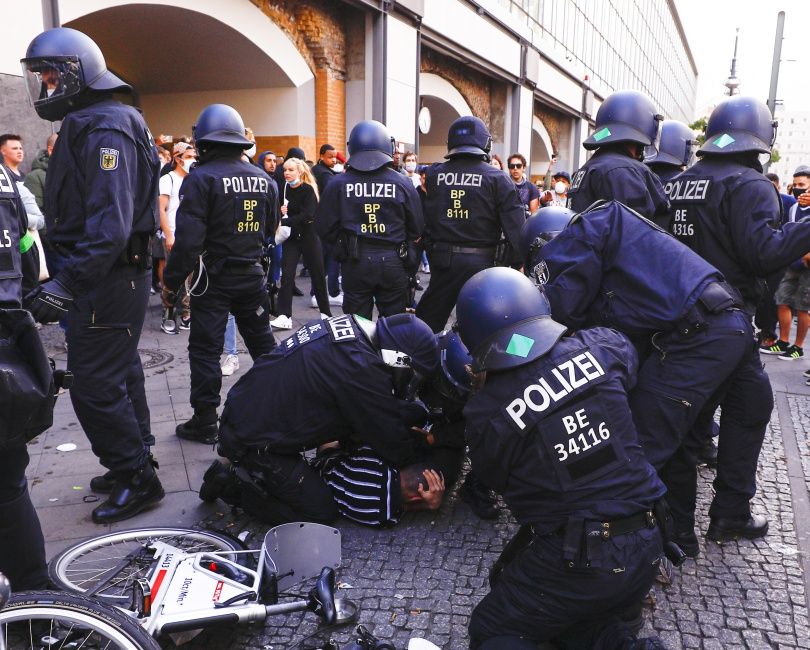 Floyd gösterisine polis müdahale etti 4